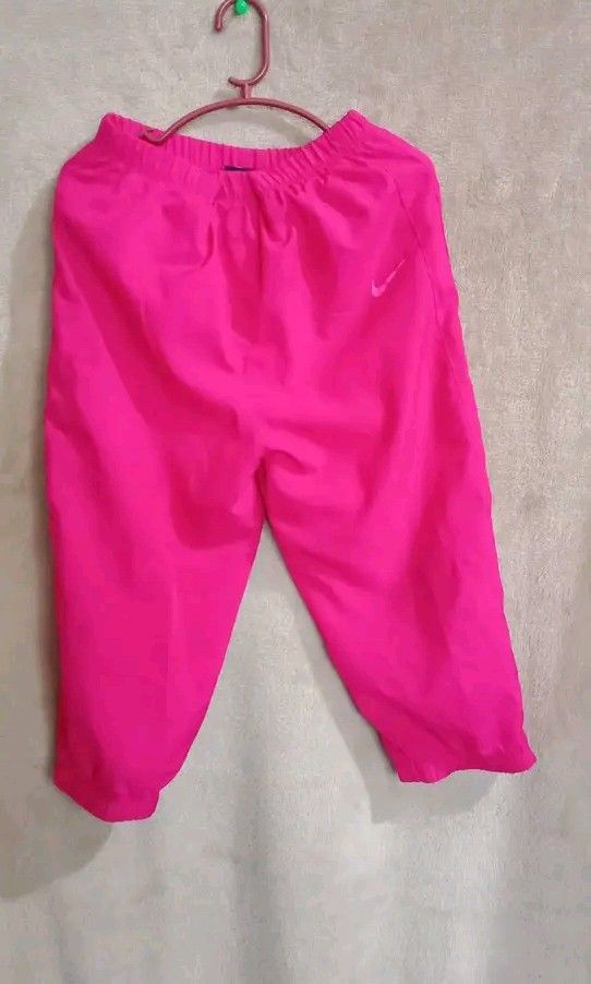 Nike Terno (Category: Babies & Kids Fashion) located in Baguio. Submitted by chaory (Listing ID 1454003551, Image 3). Description: authentic nike very nice 3-4T.