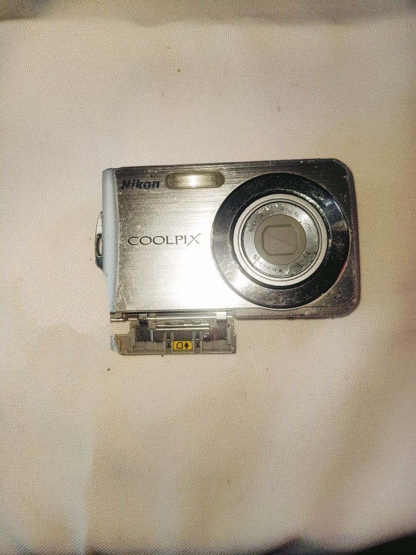 NIKON COOLPIX S210 UNTESTED!! (Category: Cameras) located in Manila. Submitted by silentshark_e43778 (Listing ID 1454134920, Image 1). Description: untested nikon COOLPIX s210!! 300+sf 200 if meet up BAGUIO CITY NO REFUND NO RETURN POLICy pm for more questions!!.