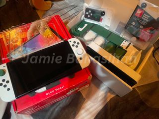 (Category: ) located in . Submitted by declutteredbyjamie (Listing ID 1454112869, Image 1). Description: .