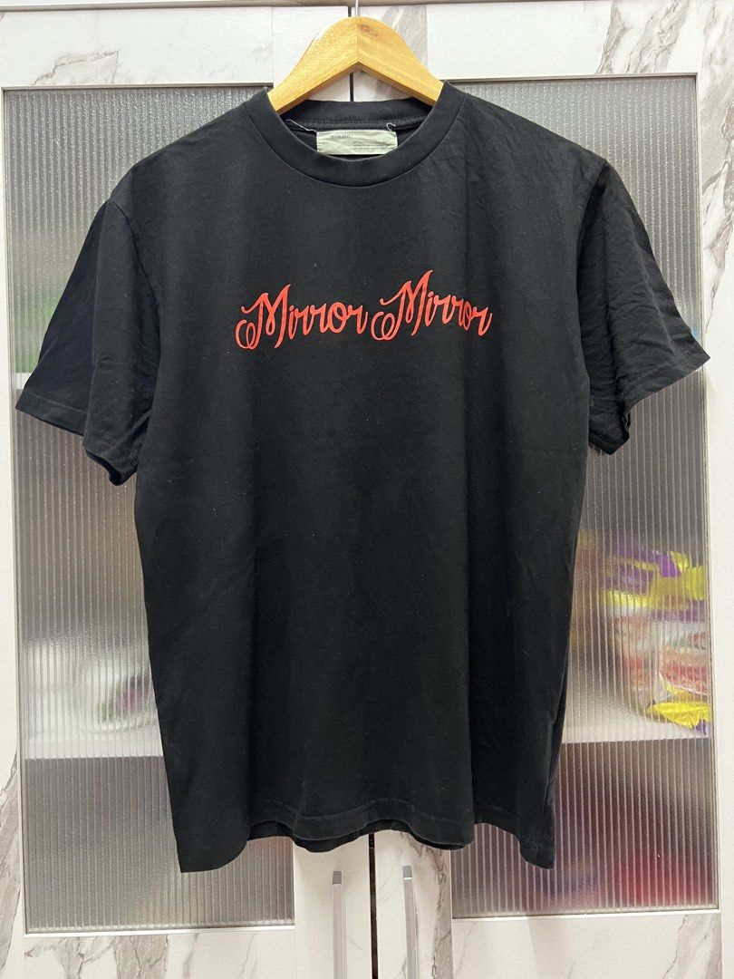 OFF WHITE (Category: Tshirts & Polo Shirts) located in University Utara. Submitted by edstarbundles (Listing ID 1454080153, Image 1). Description: P 21.5/L 25.5” Cond 8/10 Postage dfod .