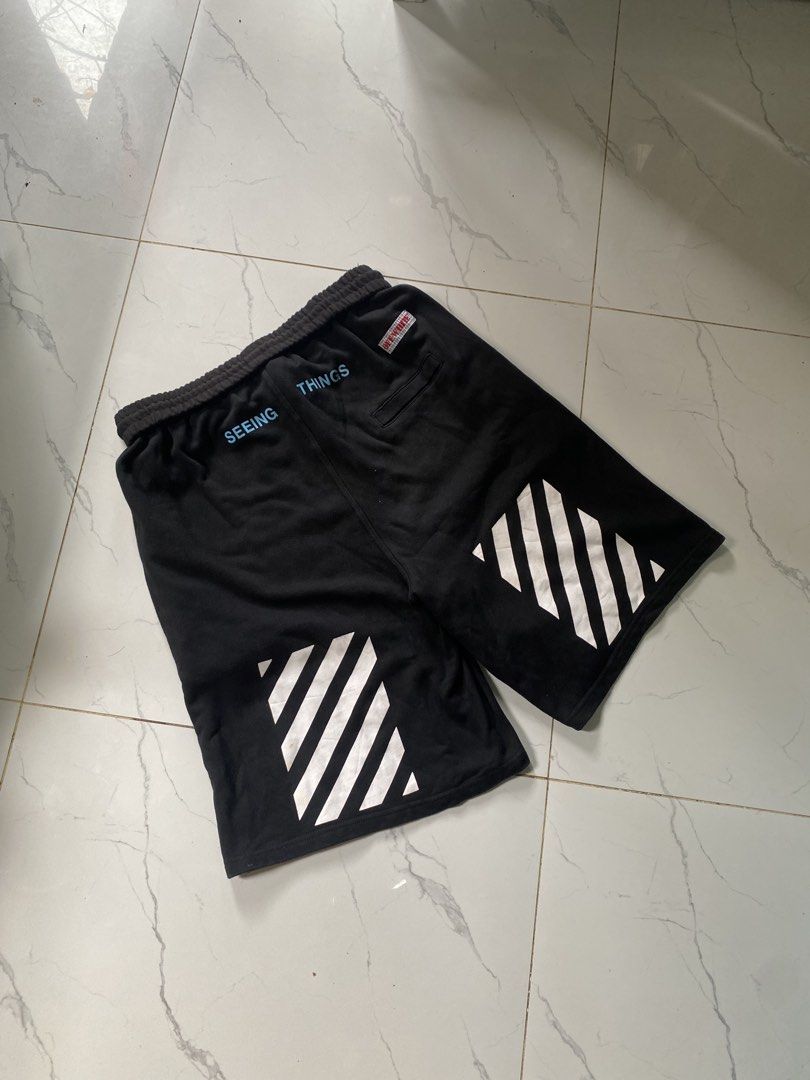 Off-White Short (Category: Shorts) located in Manila. Submitted by findsbymamon_16 (Listing ID 1454108440, Image 1). Description: Off White — Short Size Medium Excellent condition No issue Measurements: Adjustable Waist 32-40 Leg Hole 14 length 23.