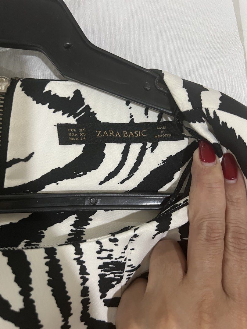 Zara Zebra Print Dress (Category: Dresses) located in Quezon City. Submitted by tangled8 (Listing ID 1454079815, Image 3). Description: .