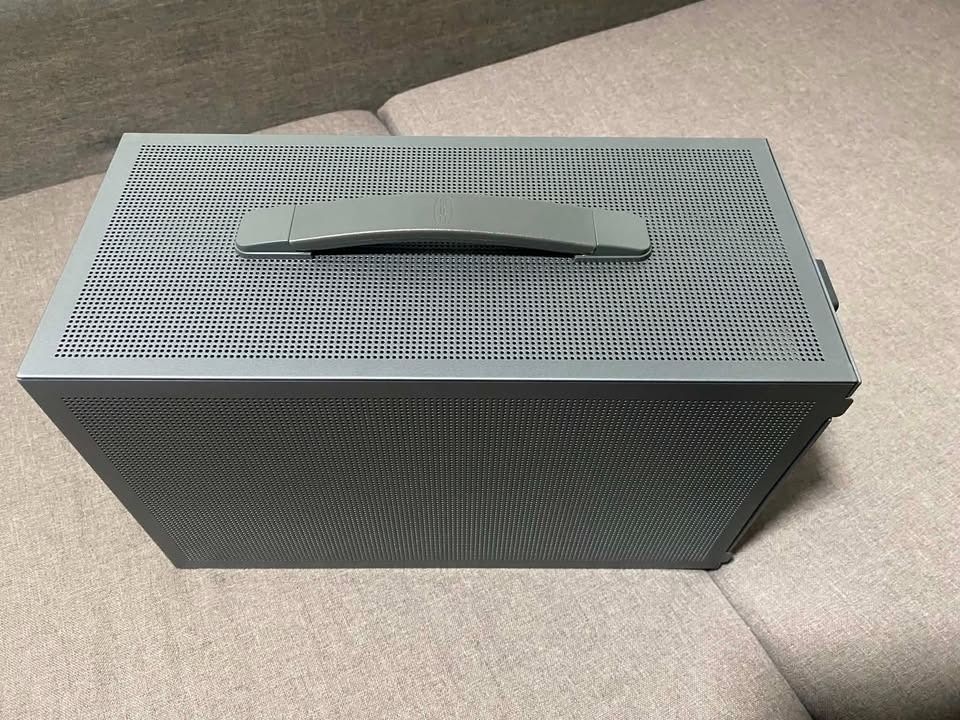 Pccooler K101 SFF Pc Case with Handle (Category: Desktops) located in Taytay. Submitted by barry42 (Listing ID 1454076645, Image 2). Description: - Brand New Pccooler K101 SFF CASE Titanium Grey Complete with 4.0 Riser Cable - Built-in handle for easy portability - Includes riser cable Pcie 4.0 - Ideal for Small Form Factor (SFF) PC builds - Please check photos for condition details Taytay Rizal ( East Acropolis Subd.).