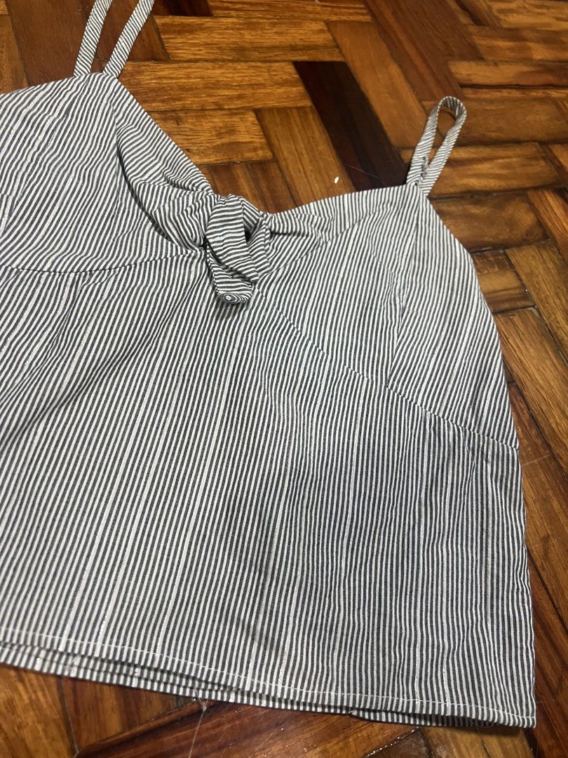 Pinstripe Knot Top (Category: Others Tops) located in Quezon City. Submitted by chloe_declutter (Listing ID 1454033306, Image 2). Description: Still available 08/26 Code: teal box Location: Cubao QC Shipment: J&T, Lalamove, Pickup.