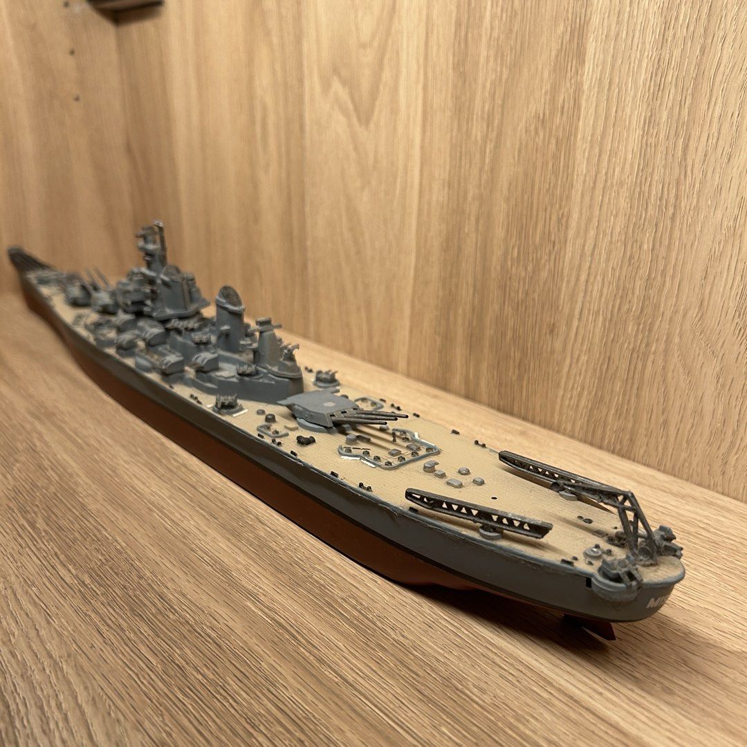 Pre-Built Revell USS Missouri 1/535 Scale Model Kit (Category: Gundam & Model Kits) located in Paranaque City. Submitted by lnce.e (Listing ID 1454096947, Image 3). Description: 1/535 Scale Pre-built Major issues: - Needs full reglue - Needs reglue of planes - Needs cleaning - Broken parts (plane wing & ship rudder) Notes: - Main turrets NOT glued - Secondary turrets & AA’s are glued RFS: - collecting dust and no longer displayed Parañaque Loc.