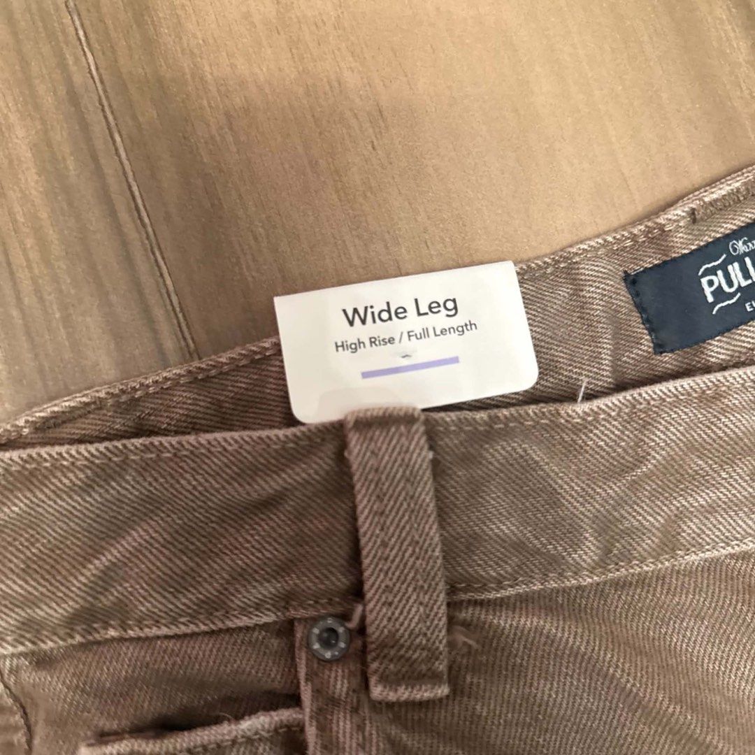 Pull&Bear Wide Leg Brown Jorts (Category: Shorts) located in Batangas. Submitted by shlbyyy (Listing ID 1454094830, Image 3). Description: For Sale‼️‼️ Waist: 30 Length: 24 Hem: 12 Thighs: 13.5 Condition: Brand new‼️ No Issue.
