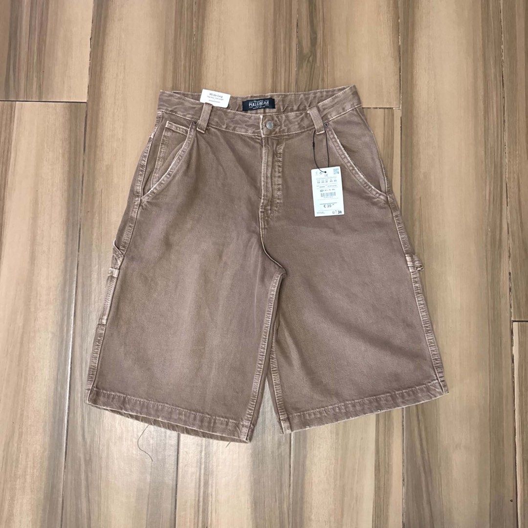Pull&Bear Wide Leg Brown Jorts (Category: Shorts) located in Batangas. Submitted by shlbyyy (Listing ID 1454094830, Image 1). Description: For Sale‼️‼️ Waist: 30 Length: 24 Hem: 12 Thighs: 13.5 Condition: Brand new‼️ No Issue.