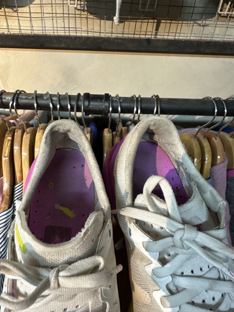 Puma deviate nitro elite 3 (Category: Sneakers) located in Legazpi City. Submitted by lootsi (Listing ID 1454124746, Image 2). Description: .