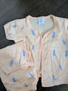 (Category: ) located in . Submitted by closetcurations (Listing ID 1454015358, Image 1). Description: .