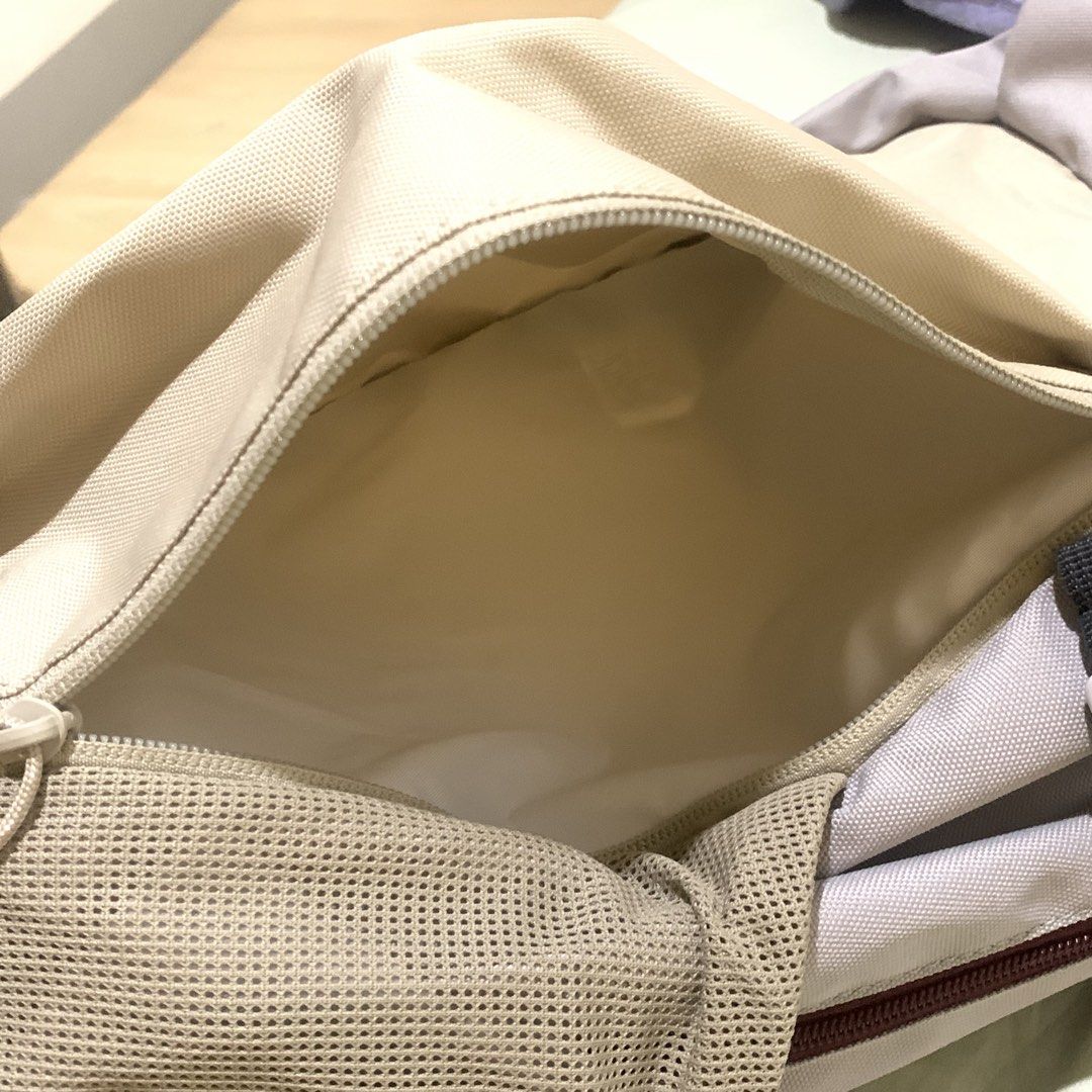 Quechua 20L Backpack (Category: Backpacks) located in Rizal. Submitted by alexieesclanda (Listing ID 1454156356, Image 3). Description: - Quechua 20L Backpack - Color: Beige and Grey - Features: Mesh side pockets, padded straps - Main compartment with zipper closure - Ideal for day trips and hiking - Lightweight: 470.2g.