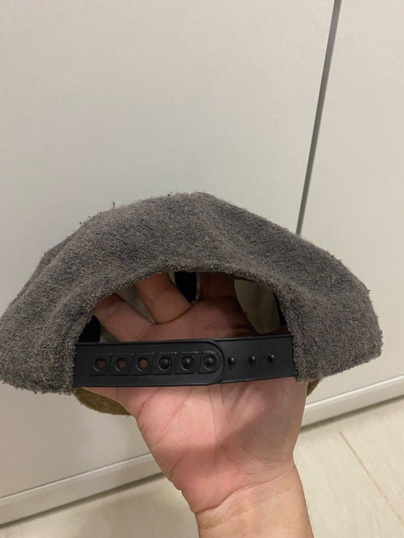Quick silver vintage 90s cap (Category: Activewear) located in Manila. Submitted by thriftnivan (Listing ID 1454127927, Image 2). Description: ₱1,500 + Shipping fee to be paid by the buyer..