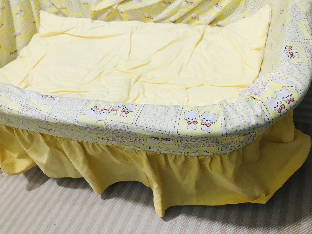 RATTAN BABY CRIB (Category: Cots & Cribs) located in Gamu. Submitted by 2022bagsbunny (Listing ID 1454036791, Image 3). Description: .