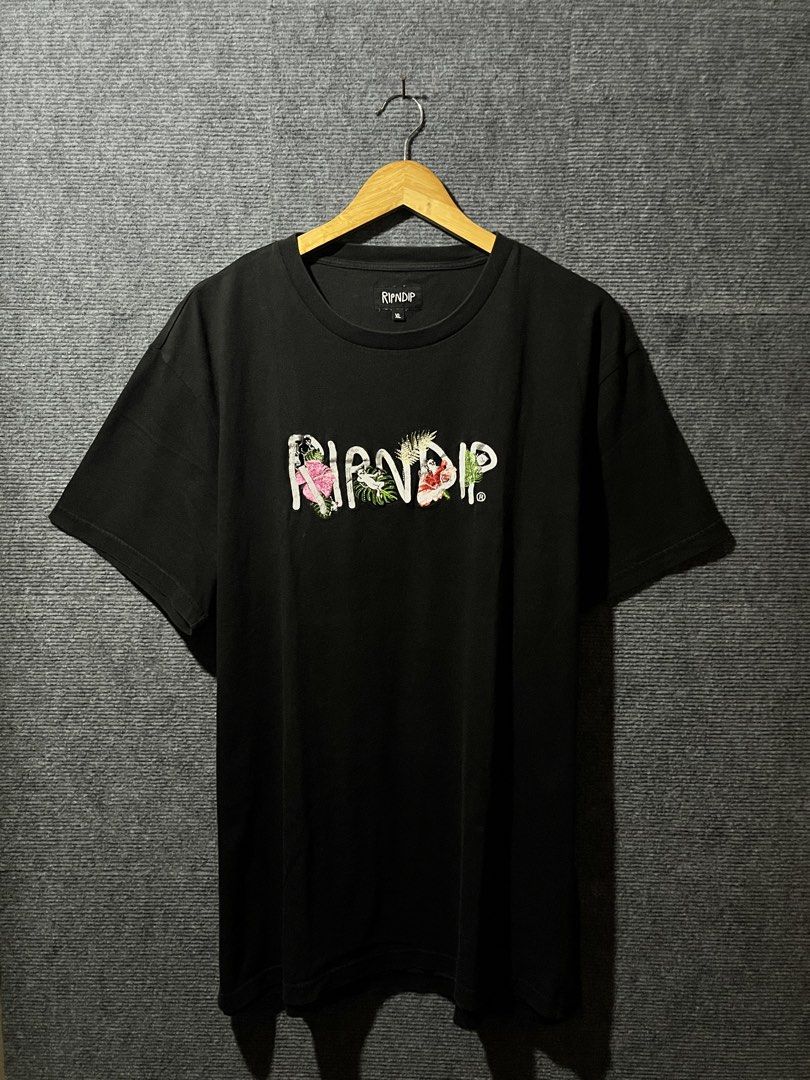 RIP N DIP MAUI NERM TEE (Category: Activewear) located in Naga. Submitted by goodfinds_only.v1 (Listing ID 1454051615, Image 2). Description: FOR SELL -RIP N DIP MAUI NERM TEE SIZE:XL MEASUREMENTS WIDTH:24 INCHES LENGTH:30 INCHES COLOR RATE:9/10 COLOR MAY VARY DUE TO LIGHTNING EXCELLENT CONDITION NO FLAWS DM ME TO PURCHASE! LOCATION:NAGA CITY BICOL.