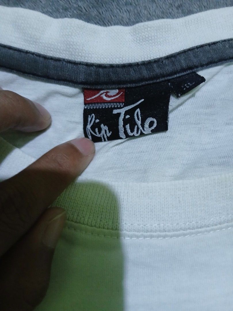 Riptide Graphic T-Shirt White (Category: Tshirts & Polo Shirts ) located in Bulacan. Submitted by esecleus (Listing ID 1454039163, Image 2). Description: - White Riptide graphic t-shirt - Features a cool design on the front - Made from comfortable cotton material - Ideal for everyday casual wear.
