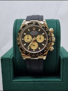 (Category: ) located in . Submitted by ngeehoewatches (Listing ID 1454129481, Image 1). Description: .