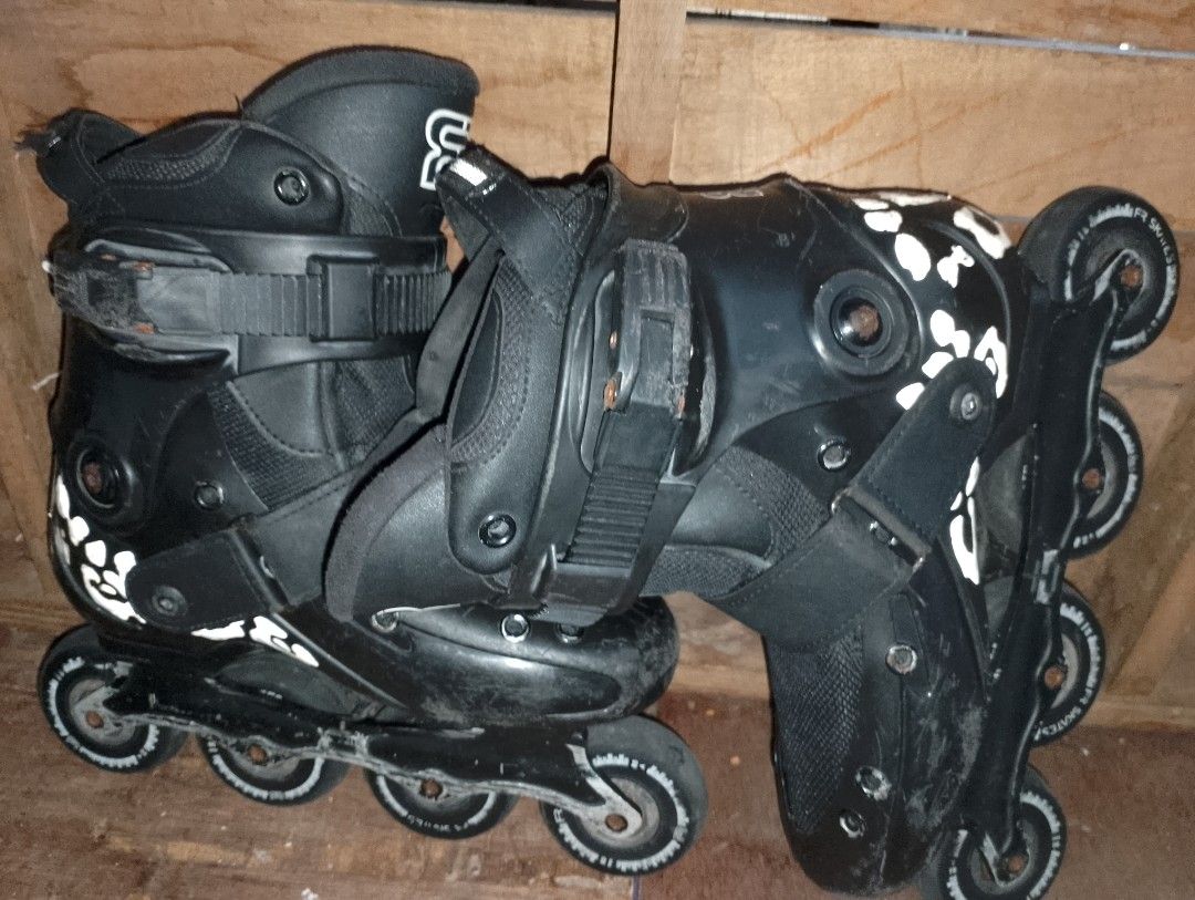 Rollerblade RB Pro X Inline Skates (Category: Skates, Rollerblades & Scooters) located in Cebu City. Submitted by christbns (Listing ID 1454067564, Image 3). Description: FR Skates Inline Skates – Good Condition Selling my FR Skates inline skates. Still in good condition and ready to use. Great for beginners to intermediate skaters looking for a quality hard boot skate. Details: Hard boot FR skates 4-wheel setup Boots are solid with no cracks Buc