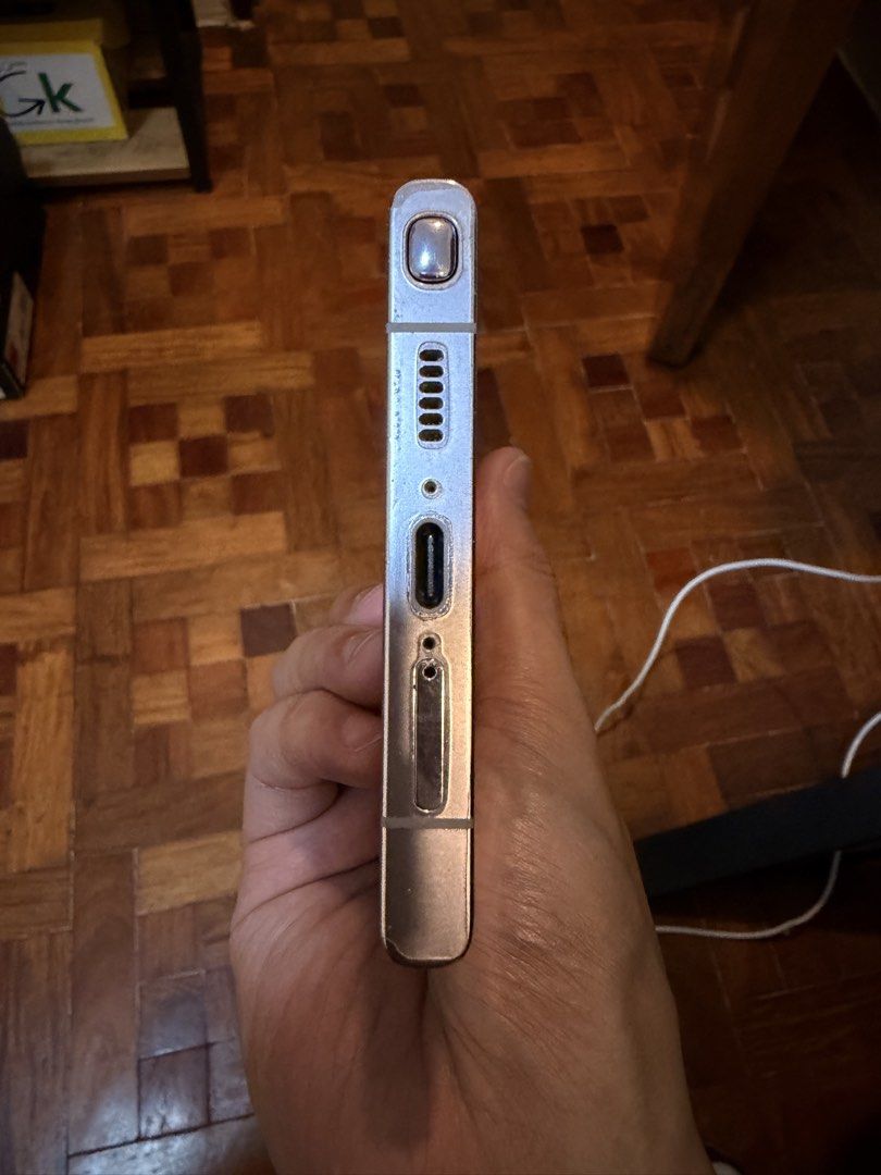 S23 Ultra 256gb (Category: Samsung) located in Antipolo. Submitted by satisfactorylemon (Listing ID 1453038723, Image 3). Description: Samsung Galaxy S23 Ultra 12gb RAM - 256gb ROM NTC Approved Original S-Pen Openline Dual Sim Comes with box and case Currently with newly installed ringke privacy screen protector with wings and matte back and side protector film Issues: -Cracked glass. (LCD is intact and fully functional. Glass doesn’t fall apart 