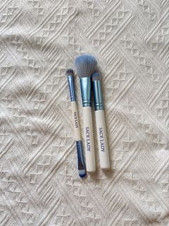 (Category: ) located in . Submitted by preloved__al (Listing ID 1454163322, Image 1). Description: .