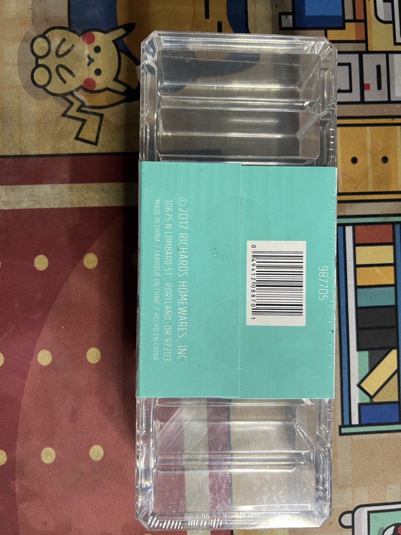[SEALED] Clearly Chic Makeup Palette Organizer (Category: Accessory Holder, Box & Organizers) located in Quezon City. Submitted by amarakisells (Listing ID 1454151682, Image 3). Description: Sold for original price (sealed with orginal price intact) rfs: decluttering 📍 Quezon City DOP: PAYO MOP: Gcash MOD: J&T or Lalamo (SF c/o buyer) .