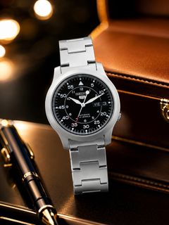 (Category: ) located in . Submitted by thewatchshoppe (Listing ID 1454102188, Image 1). Description: .