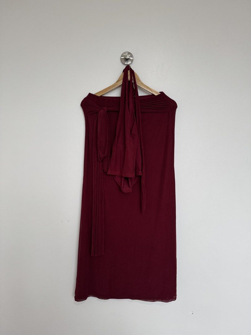 Shein Bae Burgundy Skirt Set (Category: Sets or Coordinates) located in Mandaluyong City. Submitted by argdeclutter (Listing ID 1454092134, Image 2). Description: - Super Pretty when Worn RFS: Decluttering.