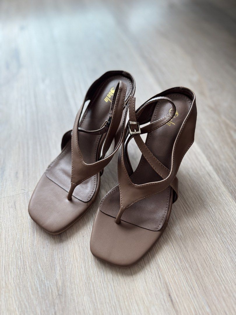 Shein Sandals Size 6 (Category: Sandals) located in Mandaluyong City. Submitted by argdeclutter (Listing ID 1454092977, Image 1). Description: - US 6 - Brand New, No Box RFS: Decluttering .