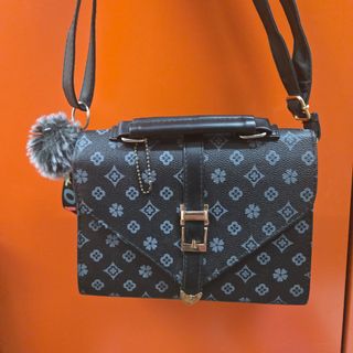 (Category: ) located in . Submitted by prettythings_ (Listing ID 1454152422, Image 1). Description: .