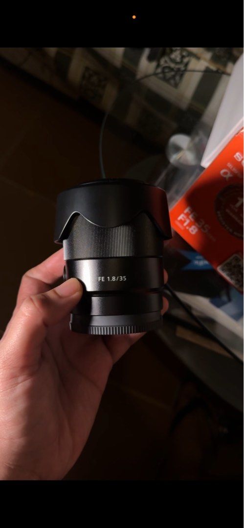 SONY FE 35mm f1.8 (Category: Lens & Kits) located in Manila. Submitted by iamfromthevault (Listing ID 1454170088, Image 3). Description: Like New NO SCRATCHES, NO DENTS, NO FUNGUS CLEAN ITEM MINT CONDITION RFS: rarely used.