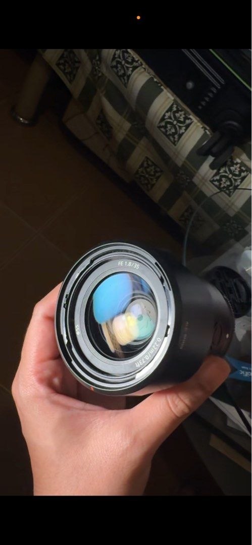 SONY FE 35mm f1.8 (Category: Lens & Kits) located in Manila. Submitted by iamfromthevault (Listing ID 1454170088, Image 2). Description: Like New NO SCRATCHES, NO DENTS, NO FUNGUS CLEAN ITEM MINT CONDITION RFS: rarely used.