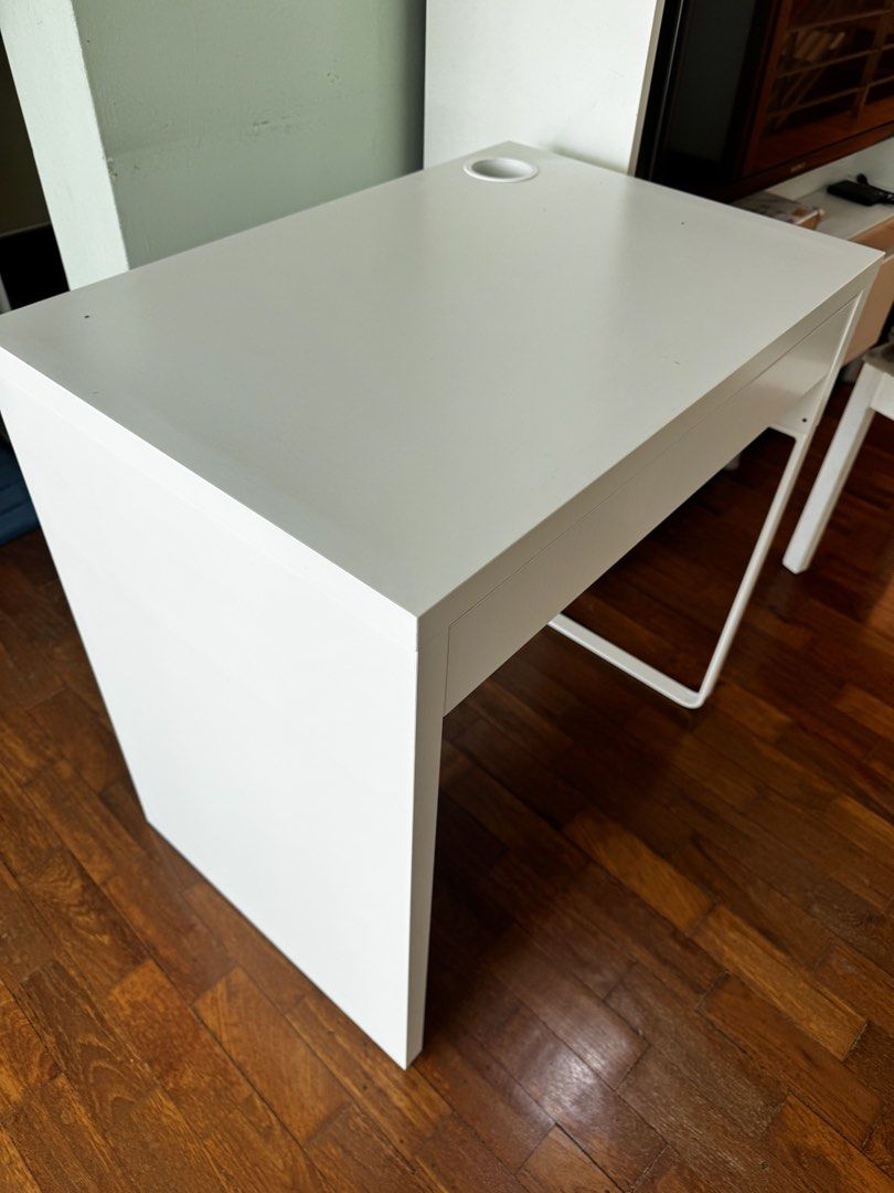 Study table (Category: Tables & Sets) located in Singapore. Submitted by quickwater_eb05c2 (Listing ID 1454085348, Image 2). Description: Study desk from IKEA 73cmx50cmx75cm(H).