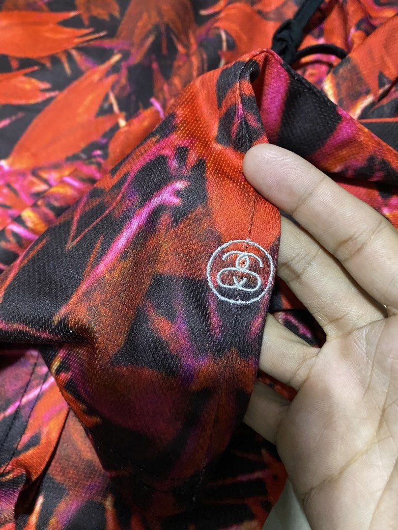 Stussy All Over Print Shorts (Category: Shorts) located in Manila. Submitted by callejage69430 (Listing ID 1454043460, Image 2). Description: 32-34 waistline 21 Lenght - Vibrant Stussy all-over print shorts - Adjustable drawstring waist for a comfortable fit - Made from durable polyester fabric - Ideal for casual outings or athletic activities - Features signature Stussy logo detail.