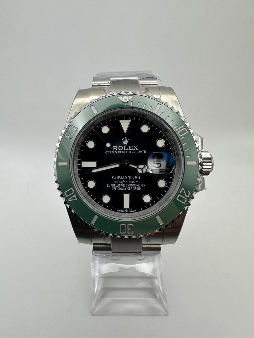 Submariner Starbucks 41mm (Category: Luxury Watches) located in Manila. Submitted by cherrypickmanila (Listing ID 1454165909, Image 2). Description: .