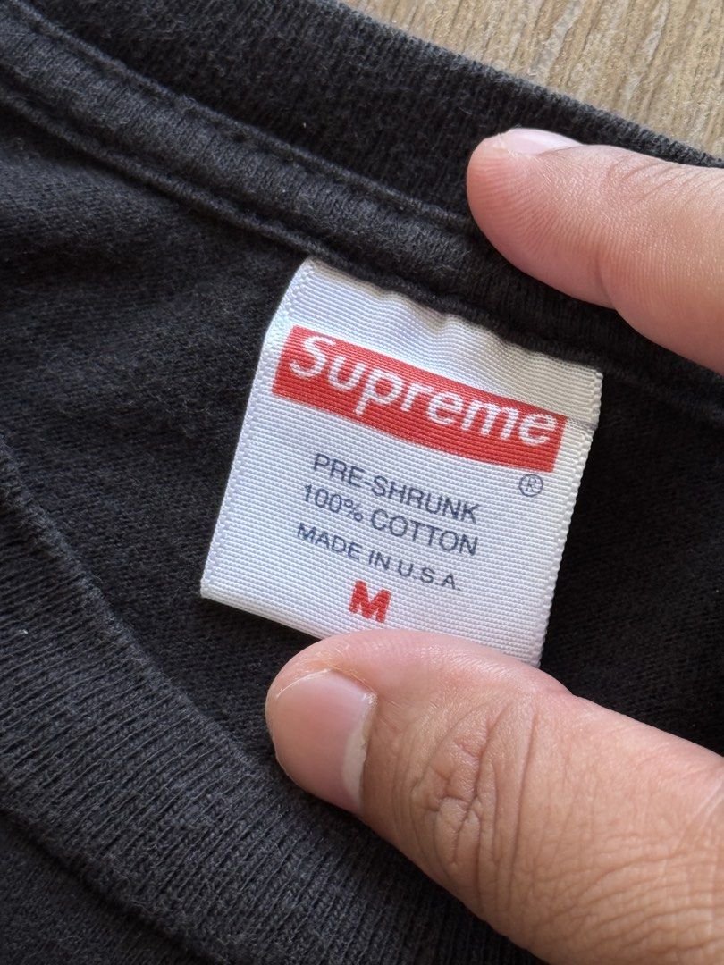Supreme DNA Tee (Category: Activewear) located in Quezon City. Submitted by daddysource (Listing ID 1454097685, Image 3). Description: Supreme DNA Tee Medium | Excellent ₱2,000.