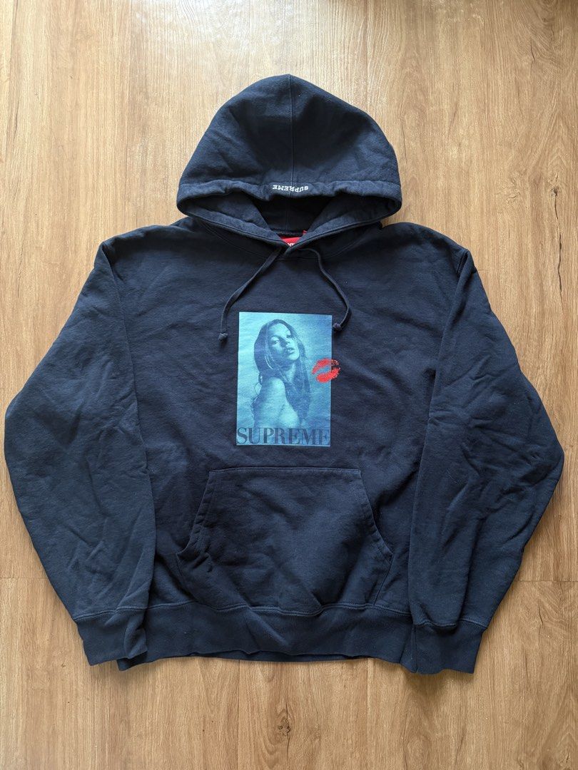 Supreme Kate Moss Hoodie (Category: Activewear) located in Quezon City. Submitted by daddysource (Listing ID 1454095720, Image 1). Description: Supreme Kate Moss Hoodie Medium | Excellent ₱6,000.