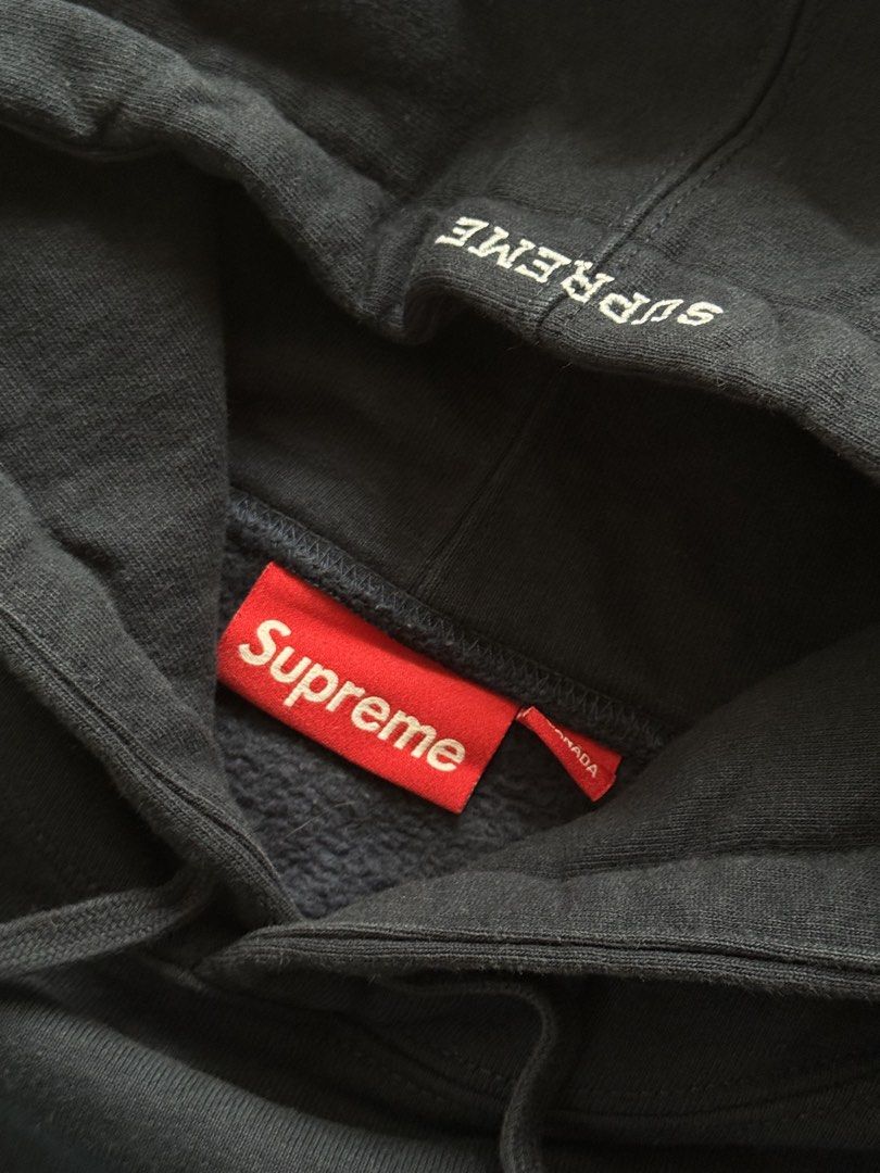 Supreme Kate Moss Hoodie (Category: Activewear) located in Quezon City. Submitted by daddysource (Listing ID 1454095720, Image 3). Description: Supreme Kate Moss Hoodie Medium | Excellent ₱6,000.
