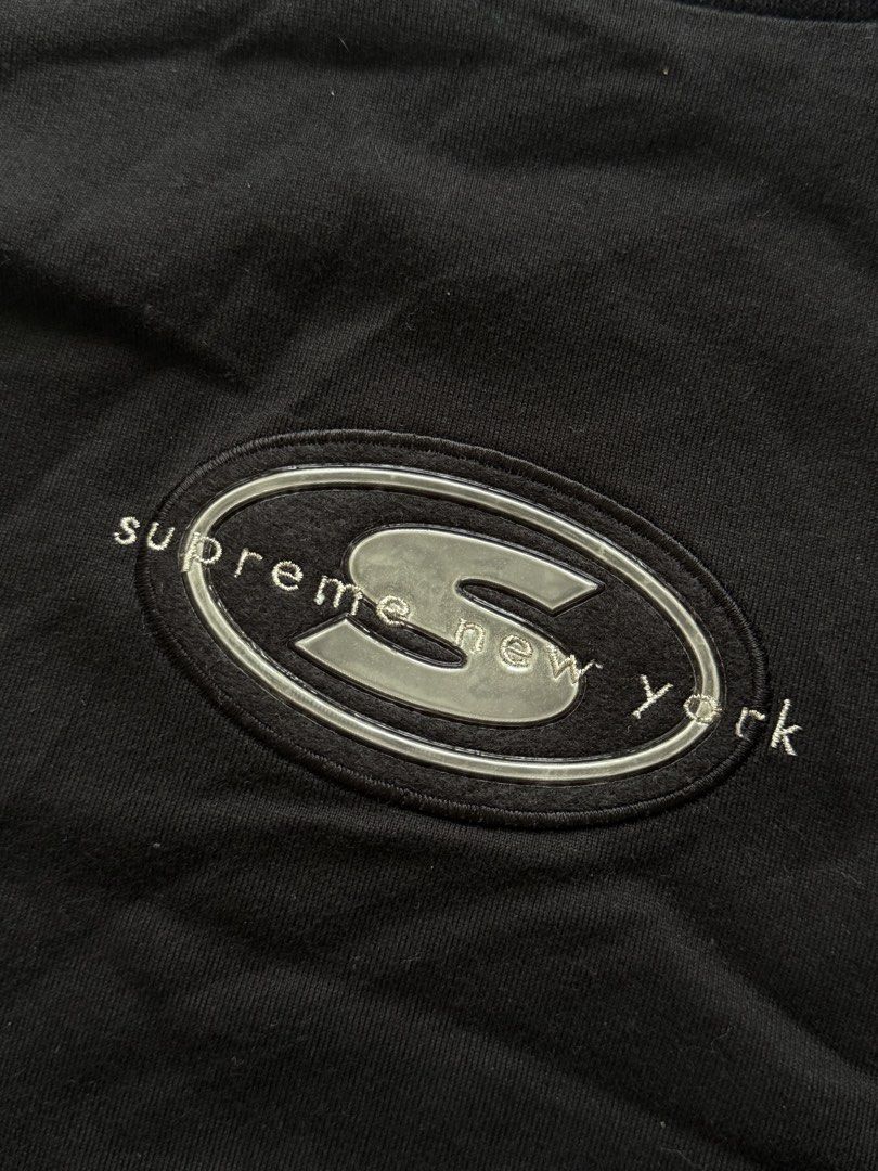 Supreme Striped Rib Logo L/S (Category: Activewear) located in Quezon City. Submitted by daddysource (Listing ID 1454096601, Image 2). Description: Supreme Striped Rib Logo L/S Small | Excellent ₱3,000.