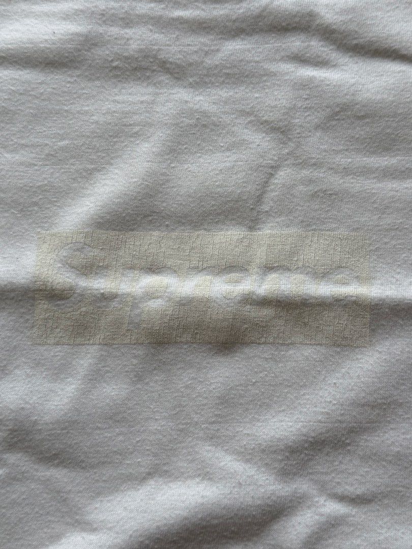 Supreme Tonal Box Logo Tee (Category: Activewear) located in Quezon City. Submitted by daddysource (Listing ID 1454097435, Image 3). Description: Supreme Tonal Box Logo Tee XL | Used ₱1,500.
