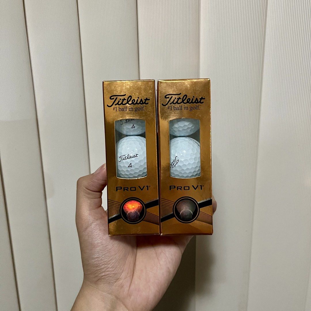 Titleist Pro V1 (2015) (Category: Golf) located in Caloocan City. Submitted by kolektayo (Listing ID 1454124778, Image 1). Description: Authentic Titleist Pro V1 (2015 version) 💰 Price: ₱1,200 Appears unused based on its condition. Feel free to PM for any questions. 💰 Payment first before shipping. Modes of Payment: ✔ GCash ✔ BPI ✔ Maya Location: 📍 Bacoor 📍 Adamson University Delivery Options: 📦 Lalamove | Grab – Same-day/ASAP (if available)