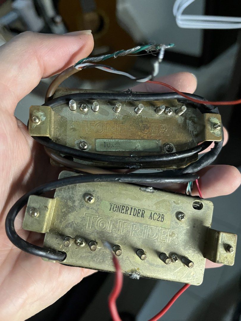 Tonerider AC2 Humbucker Set (Category: Musical Instruments) located in Cainta. Submitted by caleb0727 (Listing ID 1454016483, Image 2). Description: LOCATION: GREENLAND SUBD, CAINTA PICK UP OR SHIPPING ONLY! PRICE: 5k FIXED •Tonerider AC2 Humbucker Set 5k FIXED -in good condition -Alnico 2 -coil splittable -what you see is what you get -no issue.