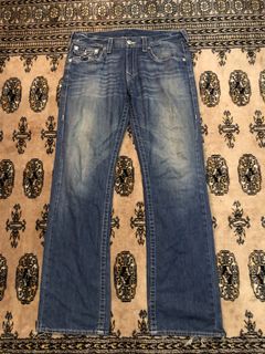 (Category: ) located in . Submitted by roycecloset (Listing ID 1454119390, Image 1). Description: .