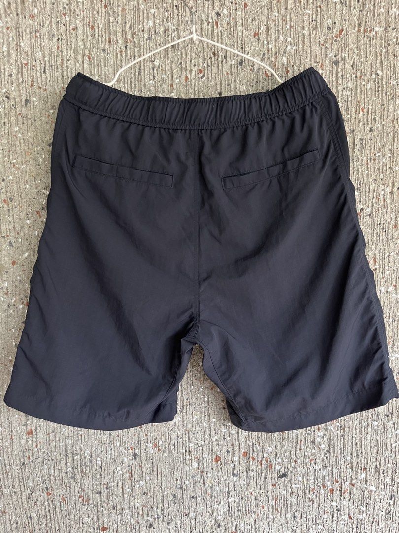 Uniqlo Geared Shorts (Category: Shorts) located in Cabanatuan. Submitted by nik.ko (Listing ID 1454097752, Image 2). Description: For sale Uniqlo geared shorts black Size small on tag As new no issues Color rate 10/10 Nueva ecija Price 700 fix + sf j&t.
