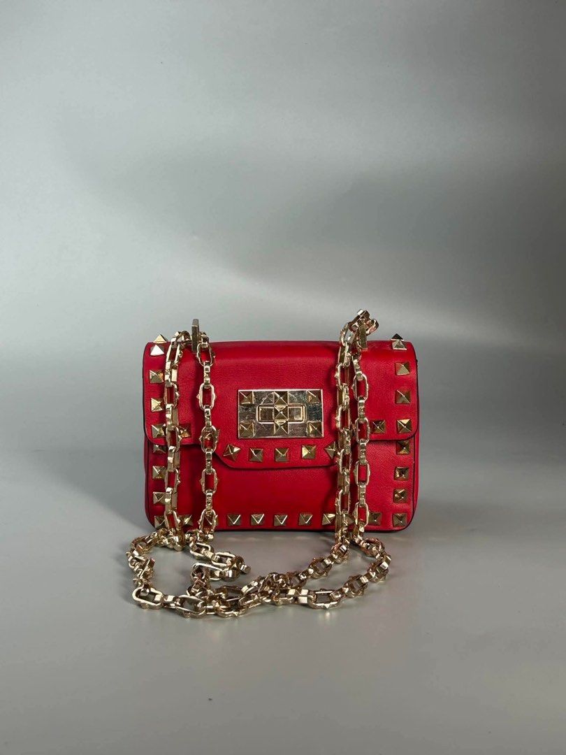 Valentino Garavani Red Leather Rockstud Chain (Category: Luxury Bags & Wallets) located in Leyte. Submitted by lesterjacaseno (Listing ID 1454115140, Image 1). Description: Valentino Garavani Red Leather Rockstud Chain Authentic.
