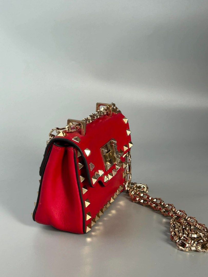 Valentino Garavani Red Leather Rockstud Chain (Category: Luxury Bags & Wallets) located in Leyte. Submitted by lesterjacaseno (Listing ID 1454115140, Image 3). Description: Valentino Garavani Red Leather Rockstud Chain Authentic.