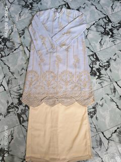 (Category: ) located in . Submitted by jujie_preloved (Listing ID 1454151709, Image 1). Description: .