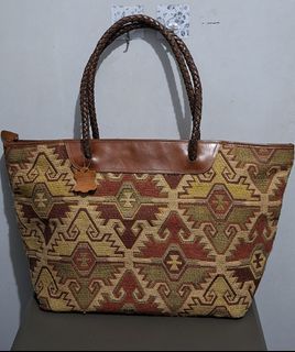 (Category: ) located in . Submitted by moonthrifting (Listing ID 1454038169, Image 1). Description: .