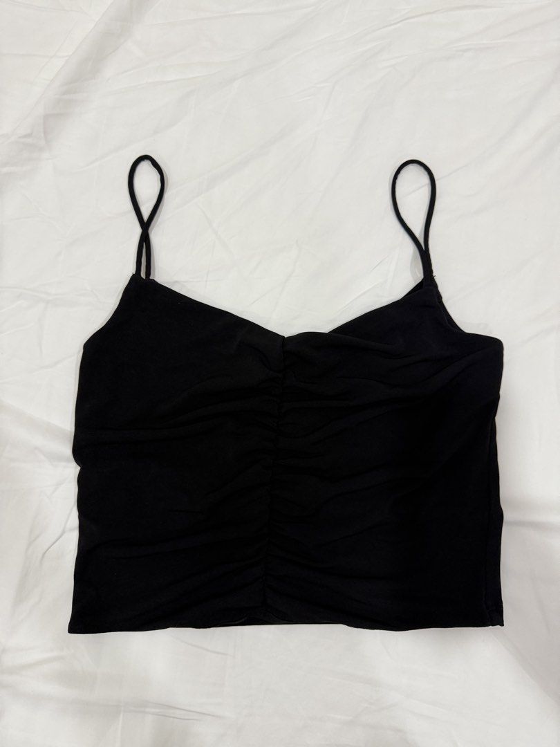 Zara Black sleeveless crop top S (Category: Others Tops) located in Makati City. Submitted by bargainwaves (Listing ID 1454112870, Image 1). Description: .