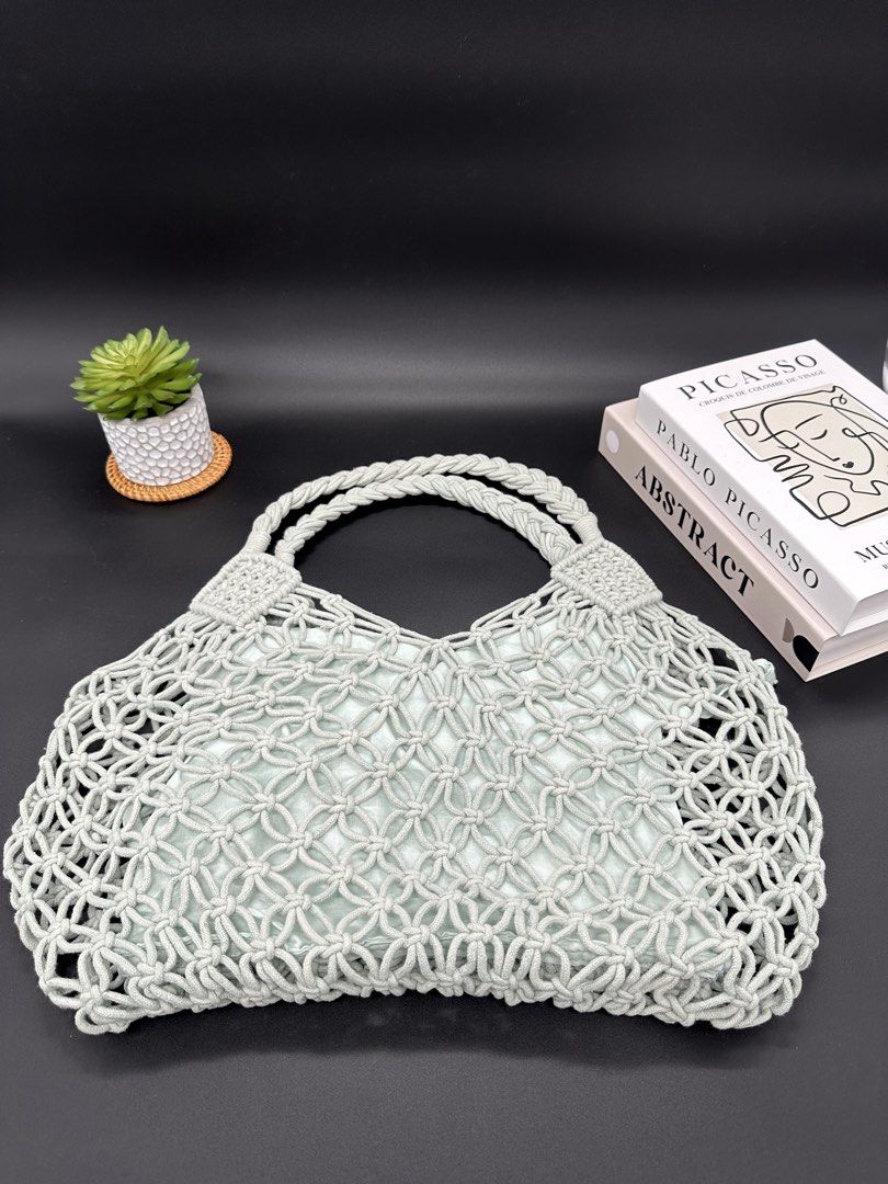 Zara Macrame Shoulder Bag (Category: Beach Bags) located in Baguio. Submitted by .daryl (Listing ID 1454094426, Image 1). Description: .