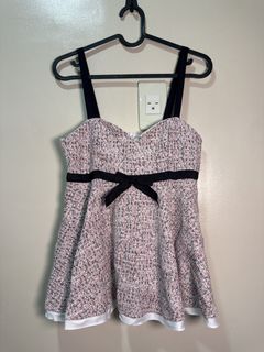 (Category: ) located in . Submitted by fashionifywardrobe8899 (Listing ID 1454185810, Image 1). Description: .