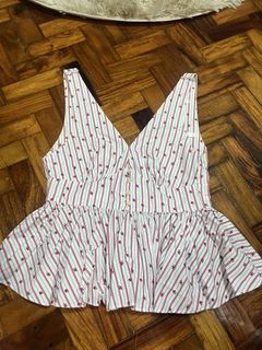 (Category: ) located in . Submitted by chloe_declutter (Listing ID 1454032720, Image 1). Description: .