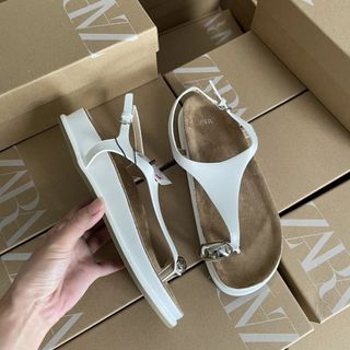 (Category: ) located in . Submitted by nata_finds_sg (Listing ID 1454072477, Image 1). Description: .